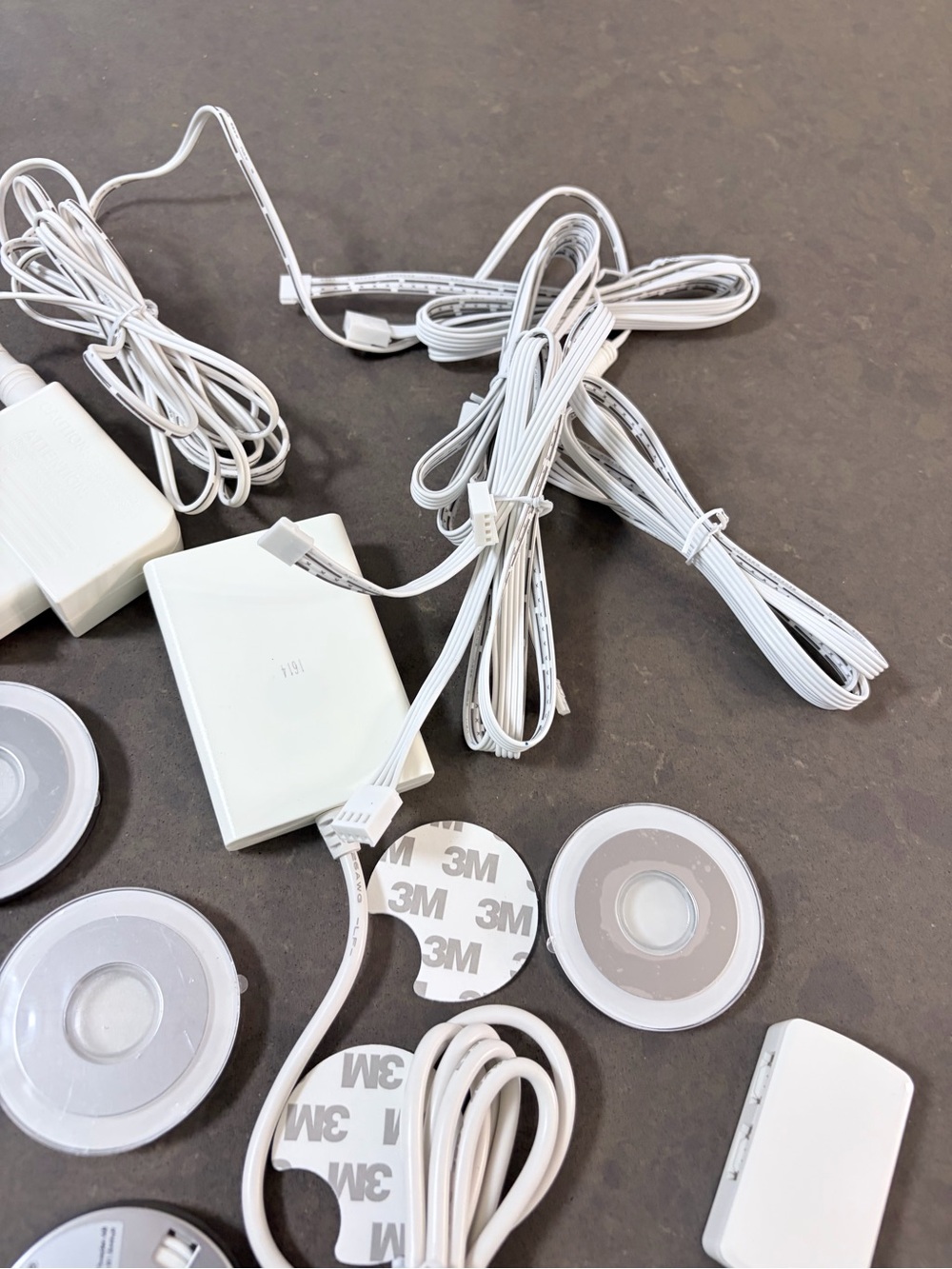 IKEA DIODER LED Puck Light Set - White under cabinet lighting new - Picture 2 of 6